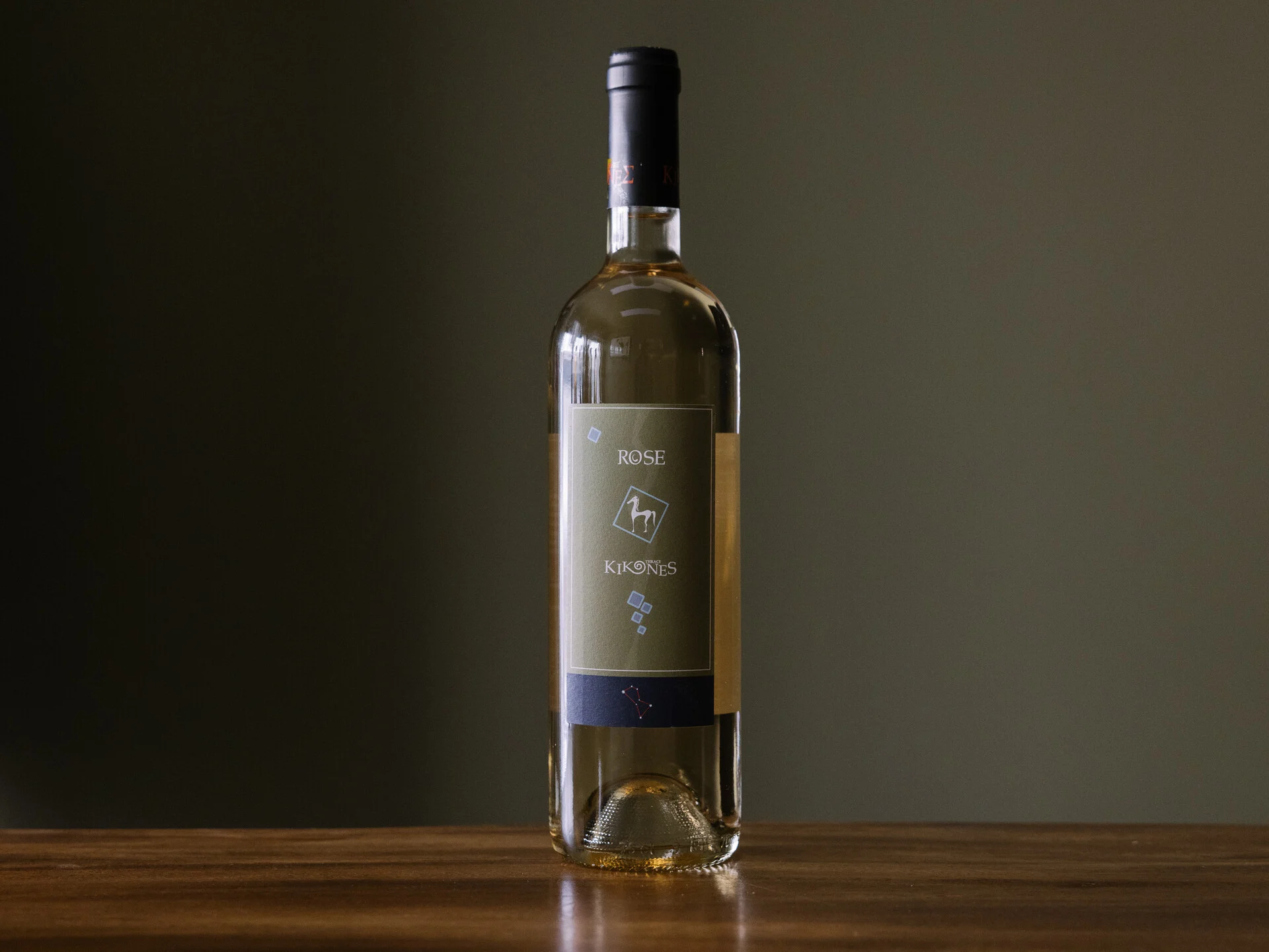 ΚΙΚΟΝΕΣ ROSÉ / Φωτ.: Πάρις Ταβιτιάν/LIFO